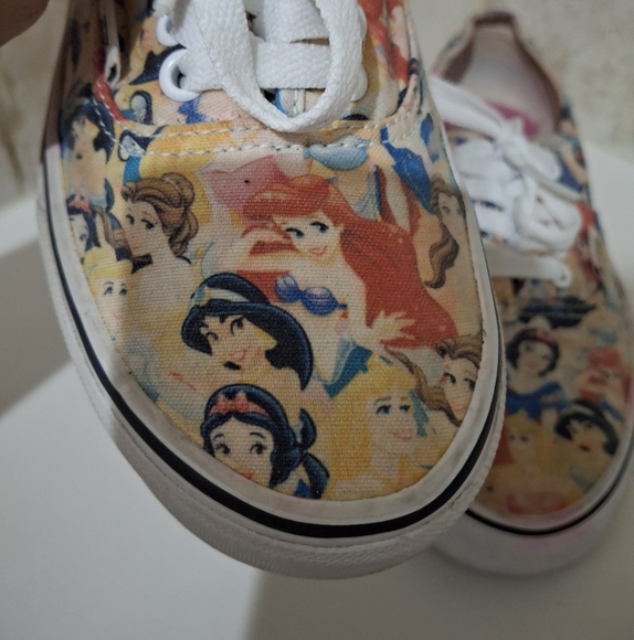 Vans Disney Princess Shoes Size 8 - Picture 3 of 10